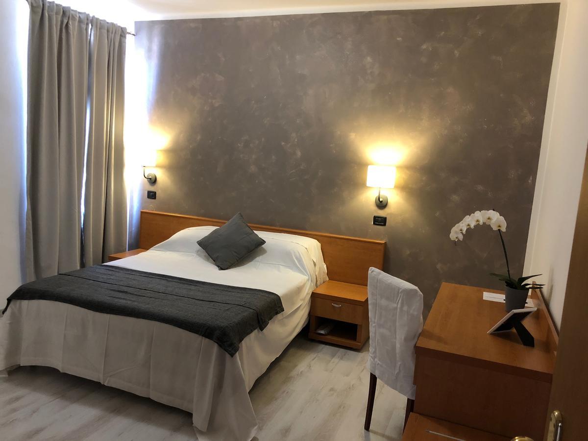 Aquam Albergo Acqui Terme Esterno foto